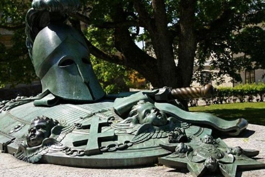 Shore Excursion- City sightseeing and Suomenlinna from Helsinki Harbors