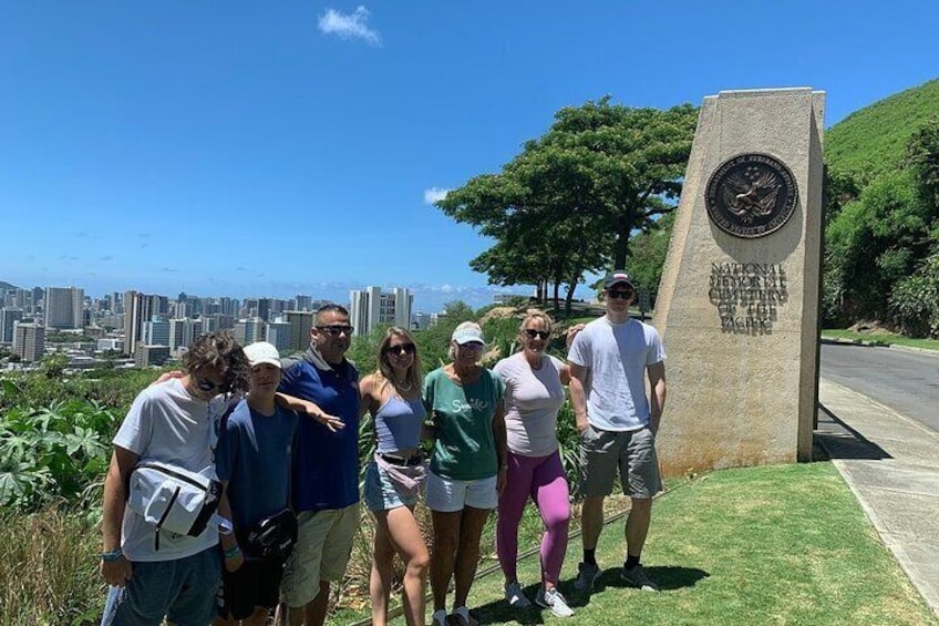 Private Pearl Harbor and Honolulu City Tour