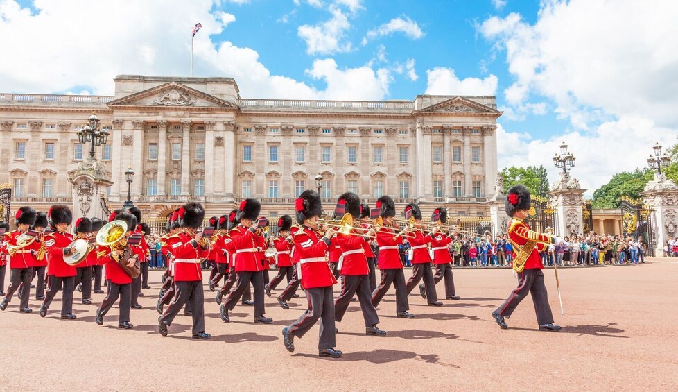 Buckingham Palace Ticket with Afternoon Tea