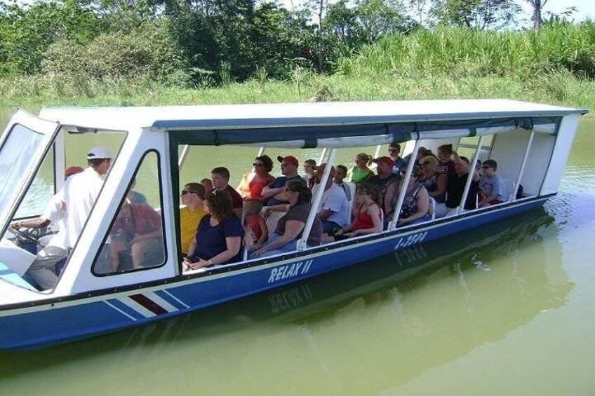 tortuguero boat tours