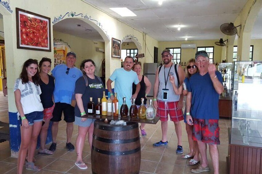 Express Jeep Tour With Snorkel, Lunch, Mayan Town, East Coast and Tequilaaaaaaaa