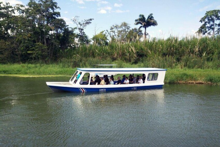 Tortuguero canals boat ride