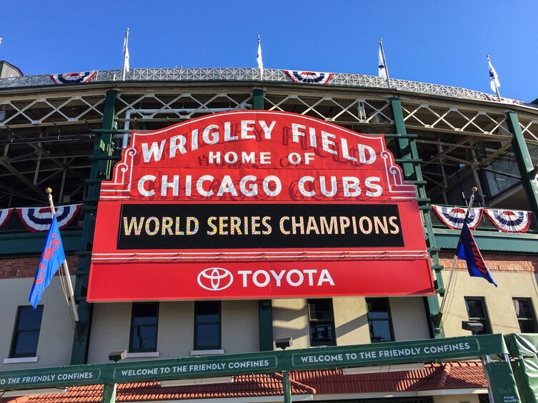 let's go to a Chicago Cubs game: a family guide to Wrigley Field - the  windy city mama