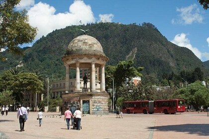 Zwischenstopp in Bogota mit privater Besichtigungstour inklusive Transfer v...