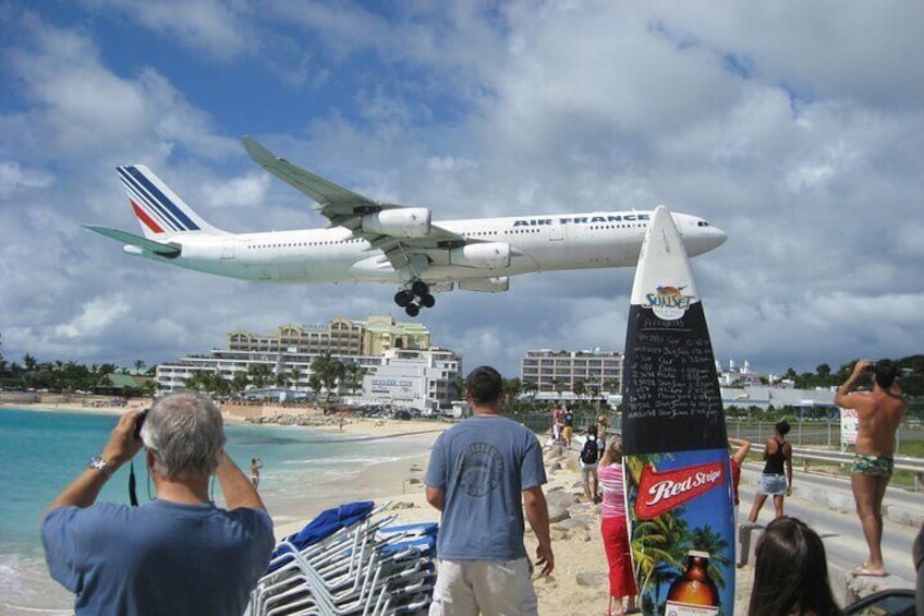 A340 landing at Princess Juliana Int. Airport