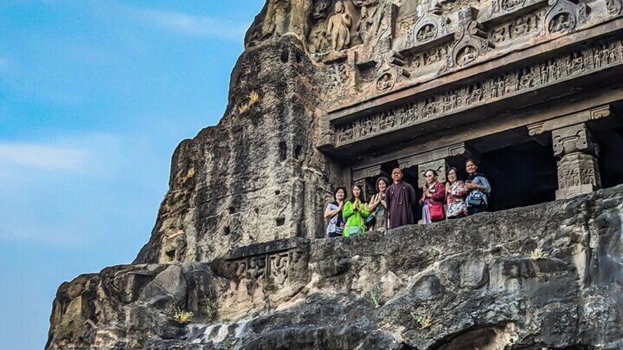Private 2 Days Tour: Ajanta Ellora Caves and Aurangabad City