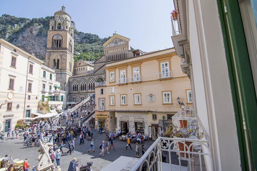 Pompeii & Amalfi day Trip from Naples