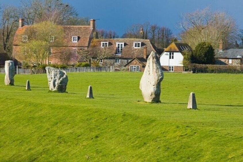 Private Avebury.Stonehenge.Salisbury.