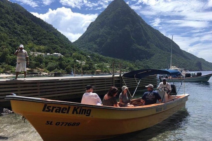 "Israel King" 25' speedboat at Sugar Beach for some snorkeling