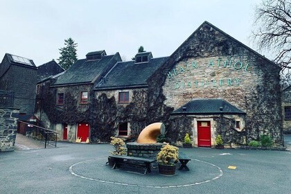 Highlands Whisky Lovers Tour of Oldest and Highest Distilleries from Edinbu...