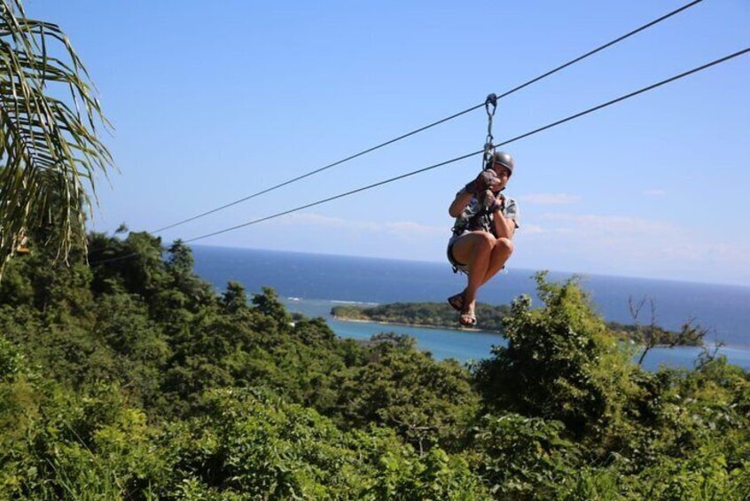 Shore Excursion: Roatan Zip Line & Snorkel Adventure with Lunch