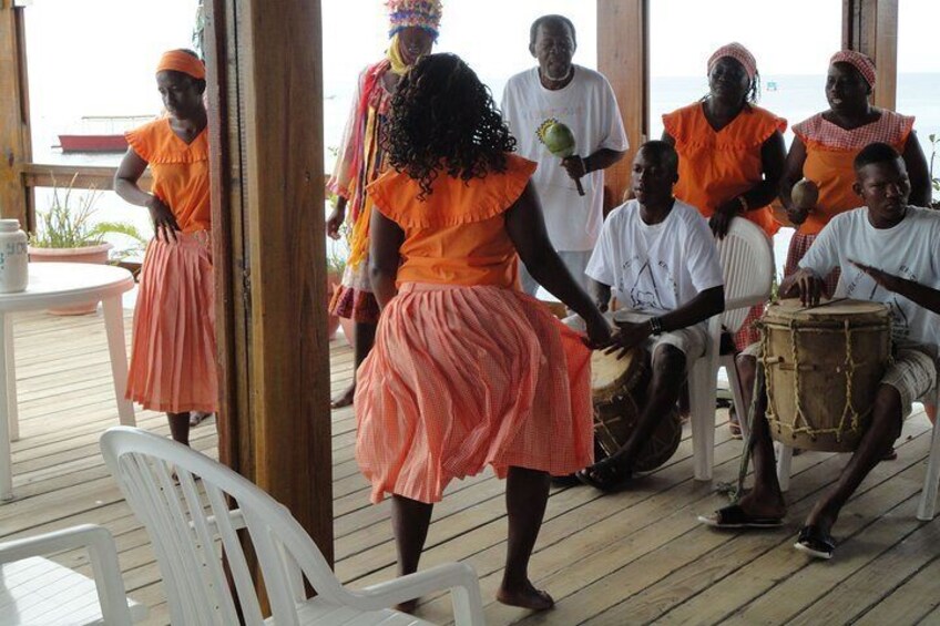 Roatan Shore Excursion: Punta Gorda Garifuna History and Mangrove Tunnel