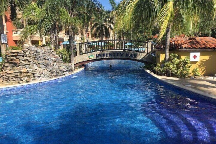 Roatan Half-Day Infinity Bay Private Beach Resort Day Pass