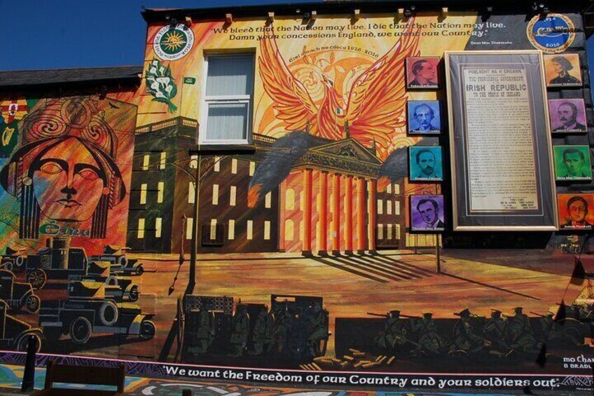 Belfast Famous Black taxi political mural peace wall tour 2 hour