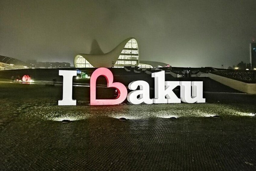 4 Days Tour: Airport Pickup + Old City + Night Tour + Day Trip Baku + Gabala