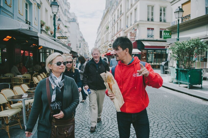 Small-Group Cheese, Art & Local Life Tour