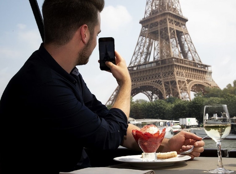 Lunch Cruise along the Seine River