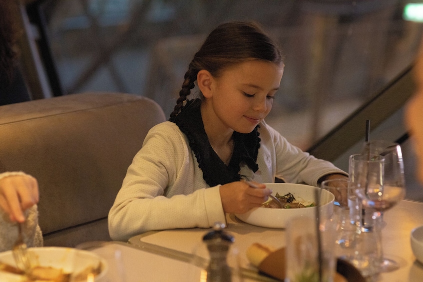 Dinner at the Eiffel Tower: Madame Brasserie Restaurant