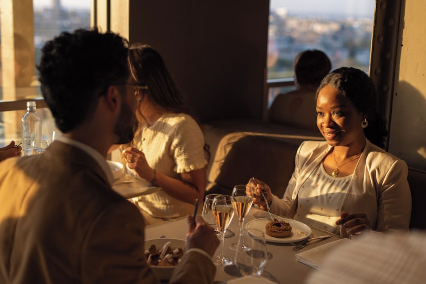 Dinner at the Eiffel Tower: Madame Brasserie Restaurant