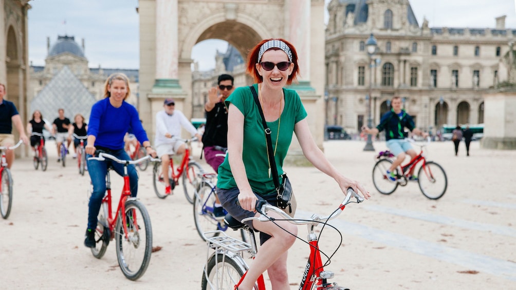 Biking around the Louvre