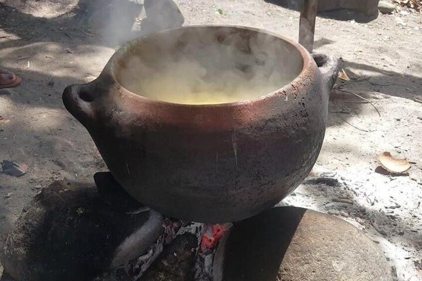 Enjoy One Pot Meal cooked in a Kanawi (clay port). 