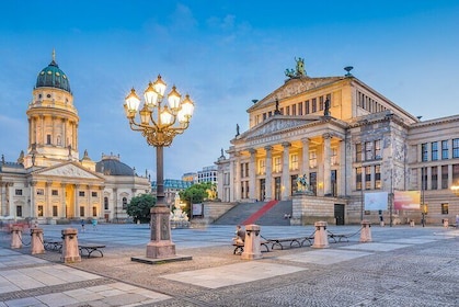 Deluxe Berliner Landausflug ab Warnemunde und Rostocker Hafen