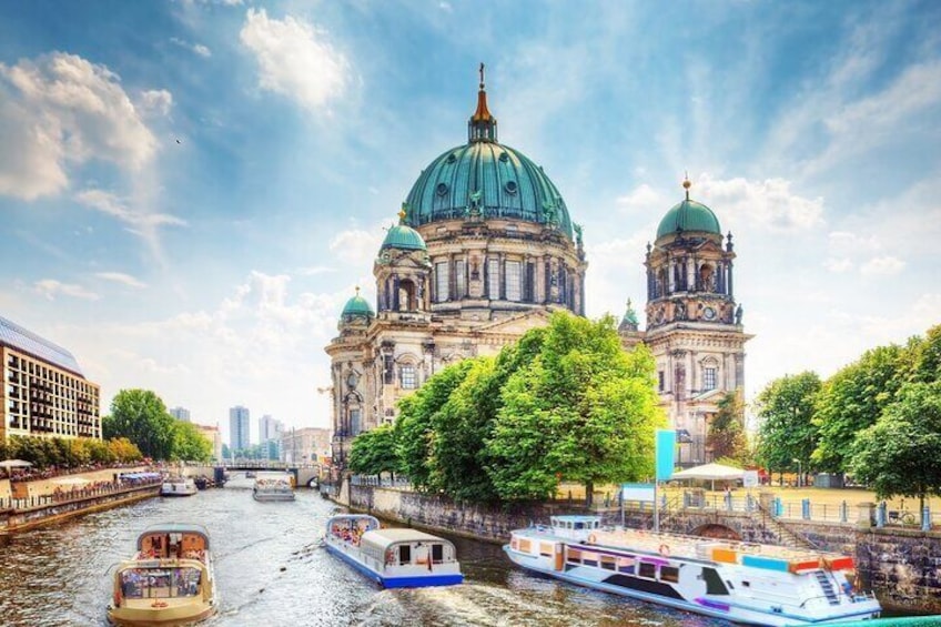 The Perfect Berlin Day Trip - Shore Excursion from Warnemunde