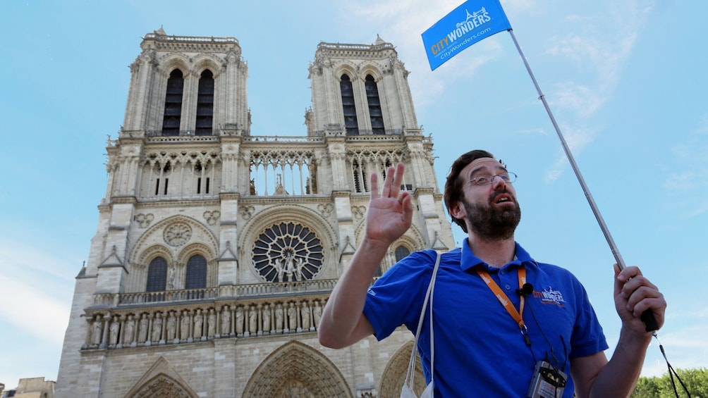 Notre Dame Island & Medieval Paris Small Group Tour