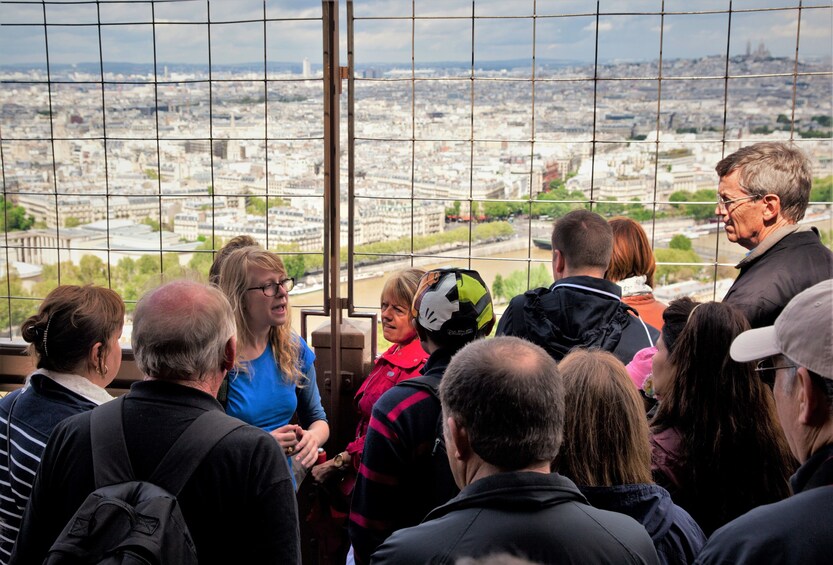 Eiffel Tower Guided Tour with Optional Summit Tickets