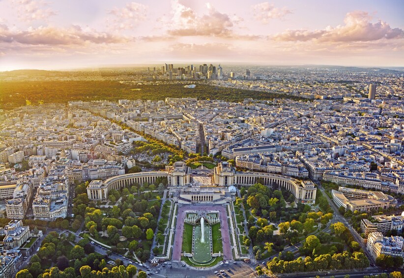 Eiffel Tower Priority Access Tour with Optional Summit