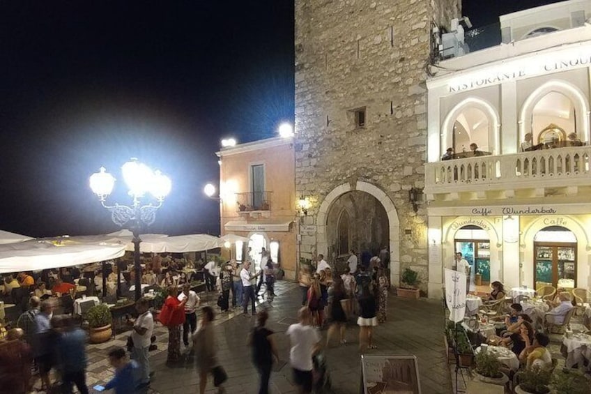 Taormina by night walk