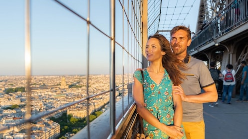 Het beste van Parijs: rondvaart op de Seine & lunch & stadstour Eiffeltoren