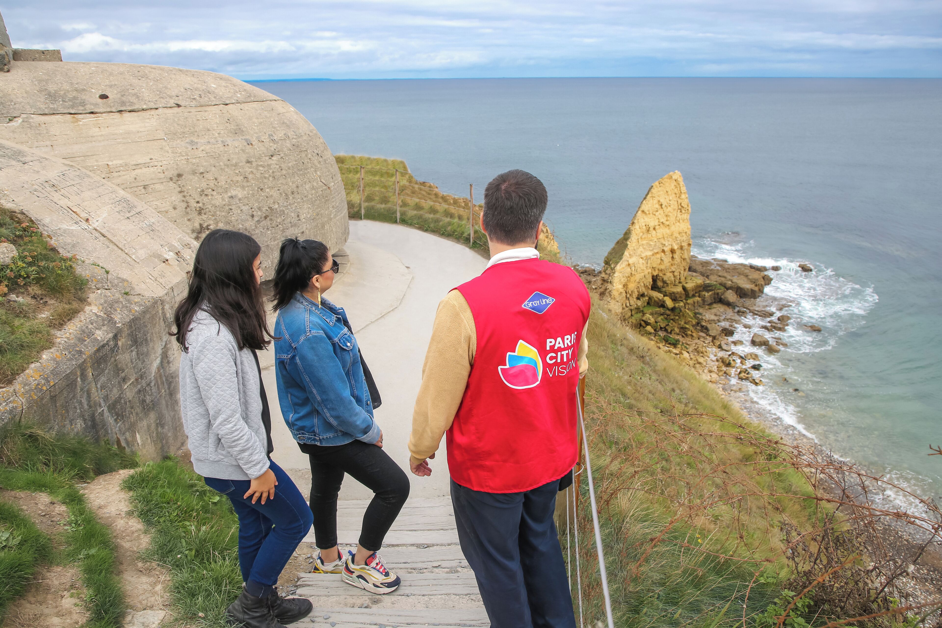 Normandy D-Day Beaches & American Cemetery Tour with Small-Group Option