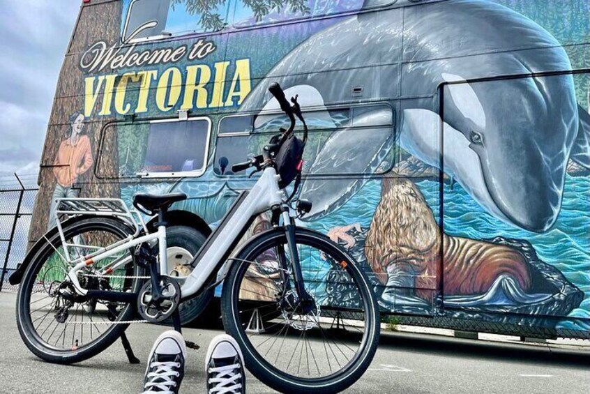 Victoria Pedal Bike Tour for Cruise Guests - Castle Hoods Legends