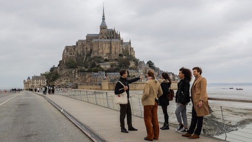 Viaje independiente de 1 día completo a Mont Saint-Michel