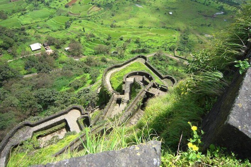 lonavala-hill-station-tour-from-mumbai