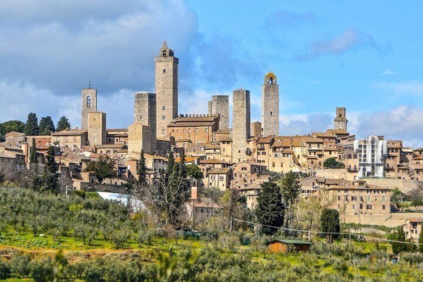 Wine Tasting & Tuscany Countryside including San Gimignano & Volterra