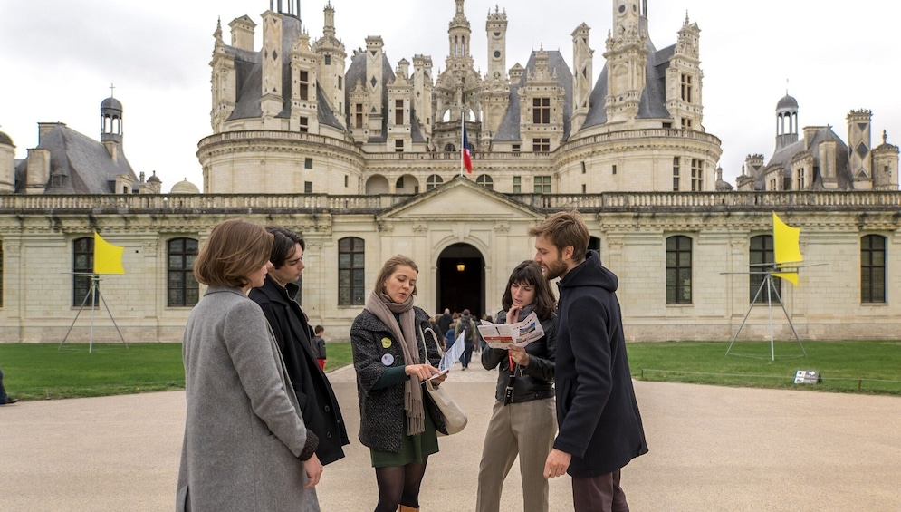 2-Day Mont Saint Michel & Loire Castles & Wine Tasting Tour