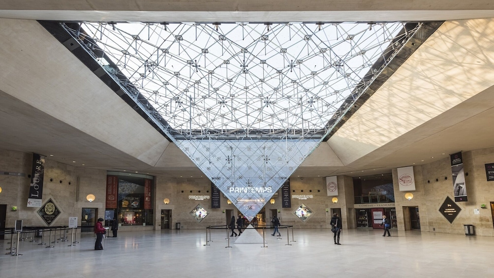 louvre museum audio tour