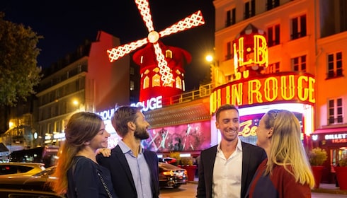 Eiffelturm-Abendessen, Flusskreuzfahrt und Erlebnis im Moulin Rouge 