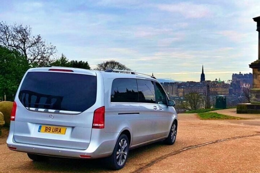 Edinburgh Luxury Private Sightseeing Excursion with Chauffeur