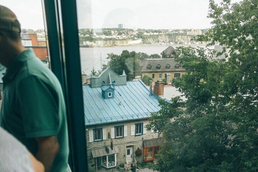 Shore Excursion: Private Walking Tour with Funicular Included
