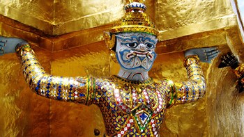 Bangkok: Small-Group Temples & Rivers of Kings Tour