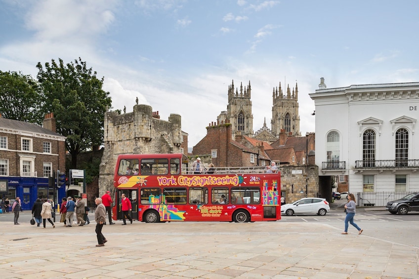 York Hop-On Hop-Off Bus Tour