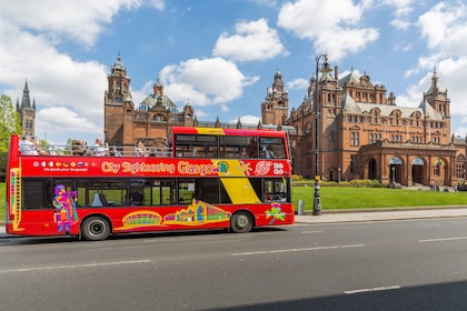 Tur Bus Wisata Jalan-Jalan Kota Glasgow