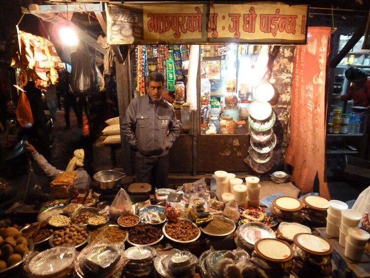 Kathmandu: Small-Group Rickshaw Night Explorer Tour