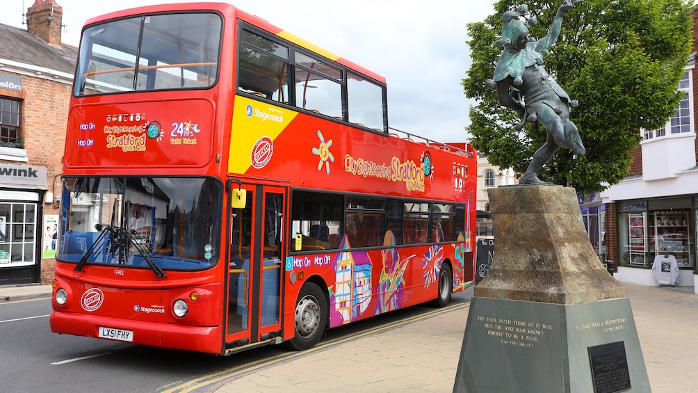 hop on hop off bus tour stratford upon avon