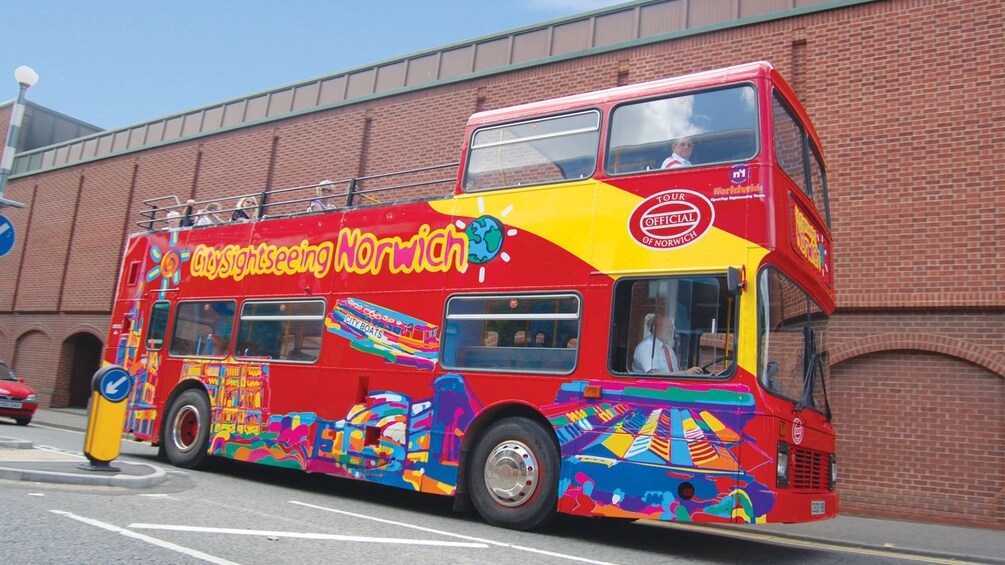 Foto 4 von 5 laden Tour bus in Norwich