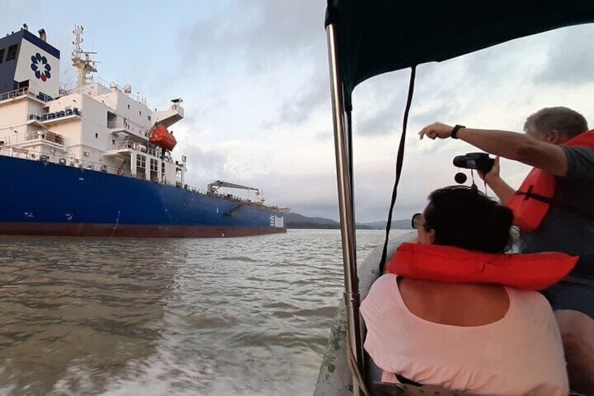 Monkey Island and Panama Canal Eco Tour with transfers