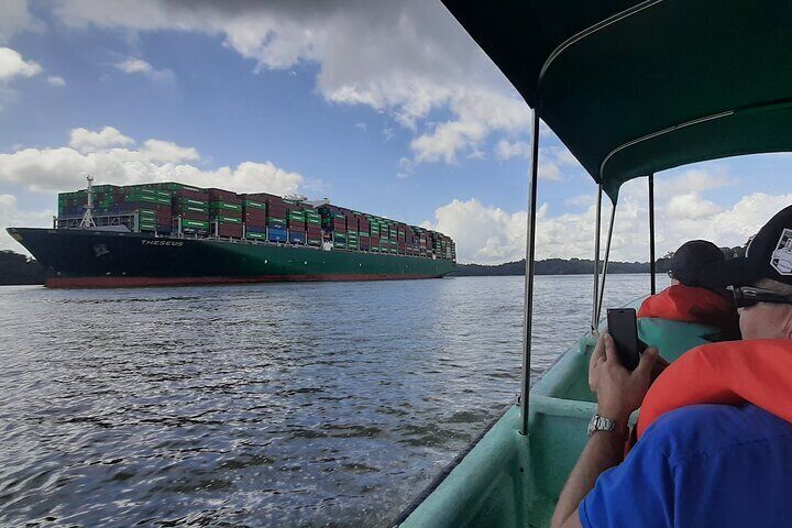 Boat Tour To Monkey Island In The Panama Canal